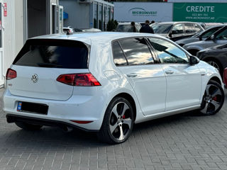 Volkswagen Golf foto 5