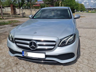 Mercedes E-Class foto 2