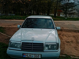 Mercedes Series (W124) foto 3