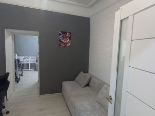 Centru, Chişinău, casă cu 2 odăi (apartament la sol). foto 3