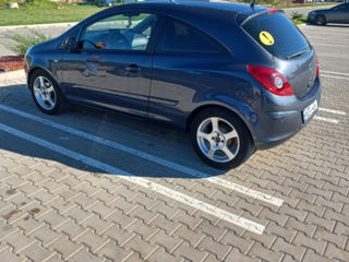 Opel Corsa foto 2