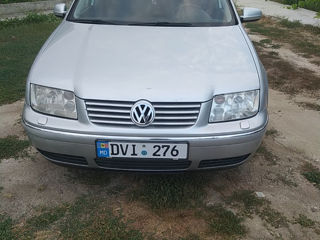 Volkswagen Bora foto 1