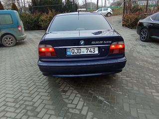 BMW 5 Series foto 3