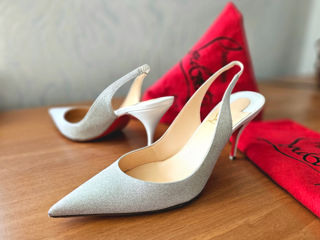 Pantofi Christian Louboutin foto 3