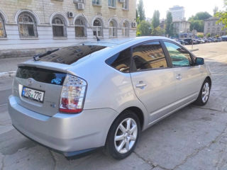 Toyota Prius foto 3