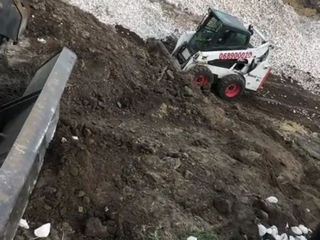 Bobcat, camioane, miniexcavator. foto 6