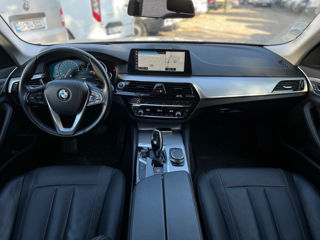 BMW 5 Series foto 10