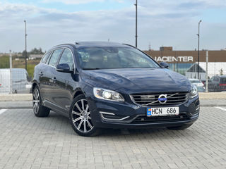 Volvo V60 foto 1