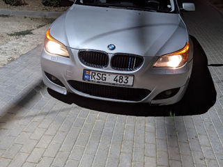 BMW 5 Series foto 2