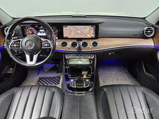 Mercedes E-Class foto 4