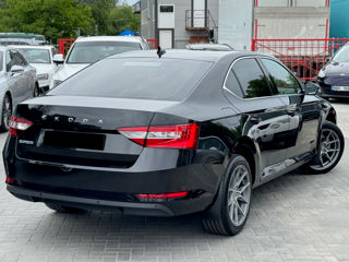 Skoda Superb foto 5