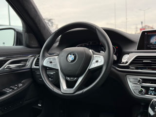 BMW 7 Series foto 8