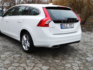 Volvo V60 foto 3