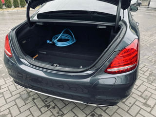 Mercedes C-Class foto 4