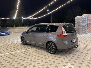 Renault Grand Scenic foto 5