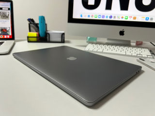 MacBook Pro 15, 2017/ i7 7gen/ 16gb Ram/ 512gb SSD/ Radeon Pro 560 4Gb foto 12