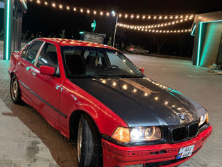 BMW 3 Series foto 4