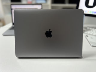 MacBook Air 13 2020/ i5 10gen/8gb Ram/ 512gb SSD (Credit 0%) foto 6