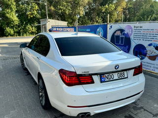 BMW 7 Series foto 4