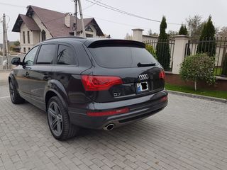 Audi Q7 foto 2