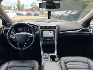 Ford Fusion foto 17