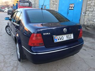 Volkswagen Bora foto 1