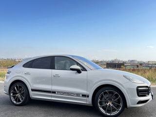 Porsche Cayenne Coupe foto 6