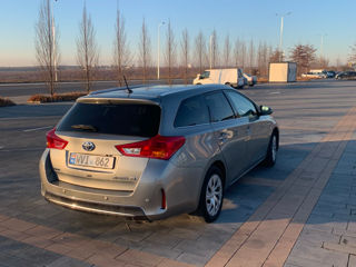 Toyota Auris foto 10