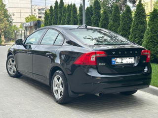 Volvo S60 foto 3