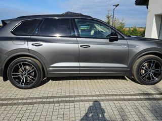 Volkswagen Touareg foto 4