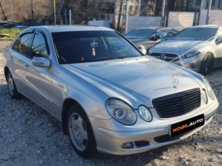 Mercedes E-Class foto 2