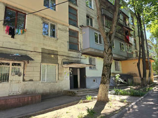Apartament cu 3 camere, 63 m², Botanica, Chișinău foto 2