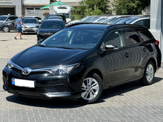 Toyota Auris foto 3