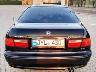 Honda Accord foto 5