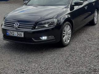 Volkswagen Passat foto 2