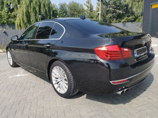 BMW 5 Series foto 3