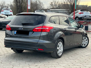 Ford Focus foto 4