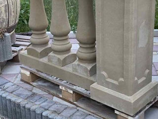 Производство карнизов, балясин,пилястр,колон и другие изделия из камня и бетона.