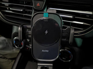 Car wireless charger auckly automatic