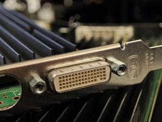 Nvidia NVS Quadro 290 фото 2