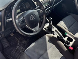 Toyota Auris foto 5