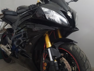 Yamaha R6