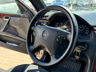 Mercedes E-Class foto 5