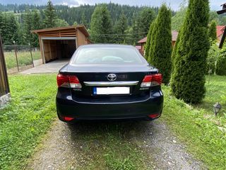 Toyota Avensis foto 5