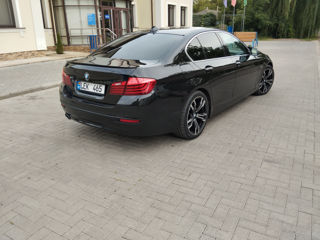 BMW 5 Series foto 4