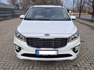 KIA Carnival foto 3