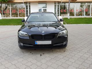 BMW 5 Series foto 2