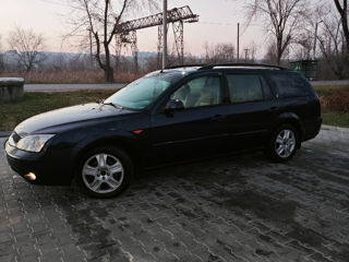 Ford Mondeo foto 2