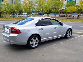 Volvo S80 foto 2