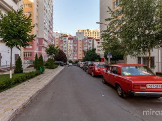 Apartament cu 2 camere, 63 m², Centru, Chișinău foto 14